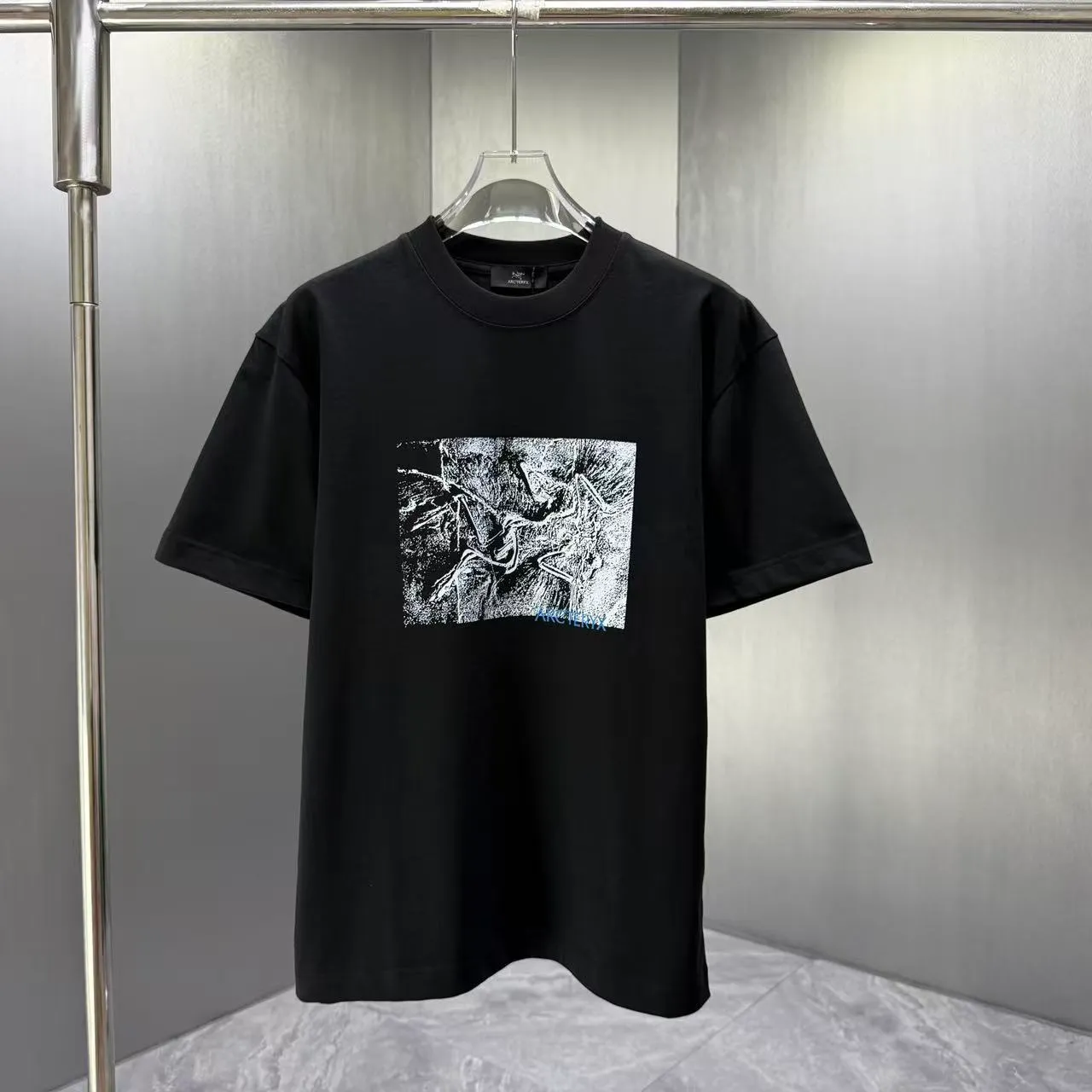 ARC 2026 New Arrival T logo ：Black White Sizes：S M L XL XXL
